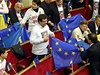Ukrajinská opozice chystá demonstrace, Krym roztrku s EU slaví