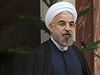 Íránský prezident Hasan Rúhání oznamuje výsledky enevských jednání na tiskové konferenci v Teheránu 