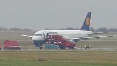 Na praské letit v Ruzyni pistál letoun spolenosti Lufthansa