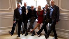 Skupina vznikla v roce 1969. Stala se kultovní díky svému komediálnímu seriálu pro televizní sí� BBC nazvanému Monty Python's Flying Circus (Monty Python�v létající cirkus). 