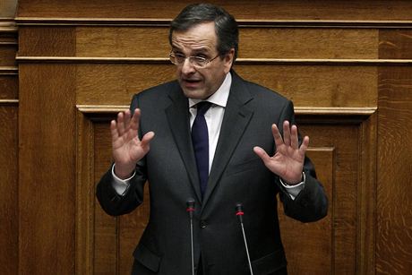 ecký premiér Antonis Samaras pi schvalování rozpotu.