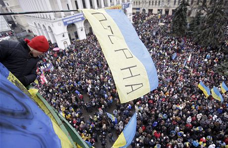 V Kyjev dal milion lid Janukovyovu demisi.