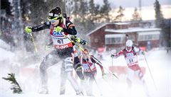 Tké podmínky na trati. Italka Wiererová se brodí do kopce.