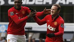 Rooney a Welbeck.