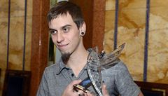 Cenu Michala Velíška dostali tři muži za pomoc při autonehodě 