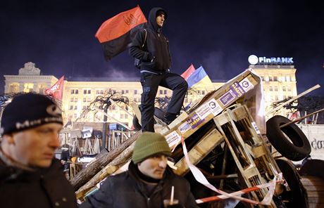 Protesty v Kyjev pokraují. Opozici podpoí Schwarzenberg i Kocáb.