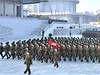 Severokorejské vojaky zdraví mladého vládce