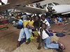 Letit v hlavním mst Bangui se promnilo v improvizovaný uprchlický tábor