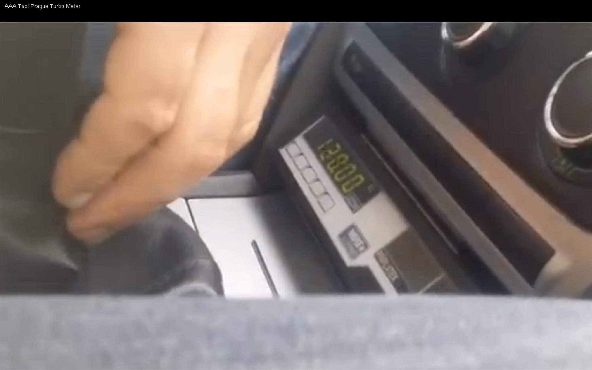 Taxiká� okrádá zákazníka pomocí tzv. turbometru