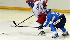 Petr �áslava z �R (vlevo) a Juuso Puustinen z Finska.