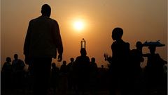 Krveprolití v SAR vyhnalo z domov� p�es p�l milionu lidí. Tedy celou desetinu ve�keré populace