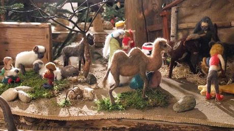 Betlém z ovího rouna je k vidní na výstav Pohádkové Vánoce v Betlémské kapli