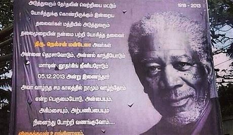 V Indii na vzpomínkový plakát za Mandelu dali fotku Freemana 
