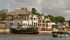 Píjemné zpestení jiným dopravním prostedkem ne je auto vystídalo jet více neekané a krásné msto Lamu. 