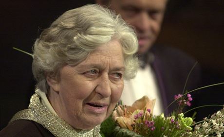 Ve vku 93 let zemela hereka Vra Tichánková.