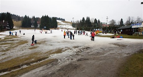 Zima jako letoní? Za 50 let me být bná, íká klimatolog 