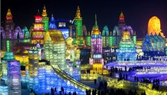 OBRAZEM: Čínské ledové království. V Charbinu začal tradiční festival