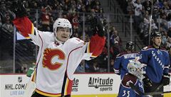 Hudler v NHL znovu zil. Glem a asistenc dothl Calgary k vhe