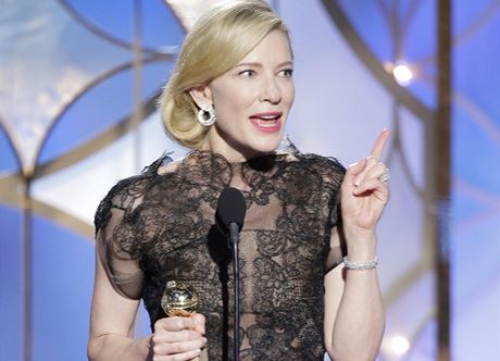 Cate Blanchett zskala ocenn pro nejlep herku v tragikomedii Woodyho Allena Jasmniny slzy.