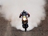 panlský motocyklista Marc Coma bhem 12. etapy Rallye Dakar