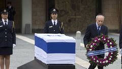 Izrael se loučil s Arielem Šaronem. Pohřbu se zúčastní i Jiří Rusnok