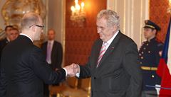 esko má nového premiéra. Zeman jmenoval Sobotku po 83 dnech od voleb