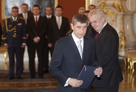 Andrej Babi, jmenování vlády.