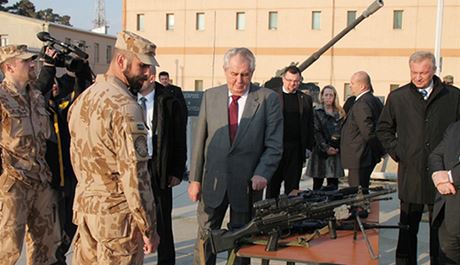 Prezident Milo Zeman 24. a 25. ledna navtívil Afghánistán, kde se setkal s eskými vojáky, kteí v asijské zemi psobí v rámci Mezinárodních sil pro podporu bezpenosti v Afghánistánu (ISAF).
