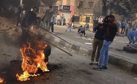 Pi násilných protestech v Egypt zemelo za 24 hodin 49 lidí