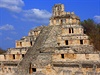 Mayové stavli pyramidové stavby ve vech svých mstech, i kdy detaily bývaly...