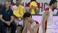 Jiří Welsch (uprostřed) z ČEZ Basketball Nymburk. | na serveru Lidovky.cz | aktuální zprávy