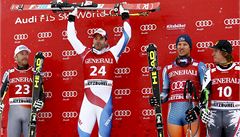 �výcar Didier Défago na stupních vít�z�.