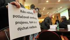 Protest proti Václavu �lajsovi v �ele plze�ského hejtmanství. 