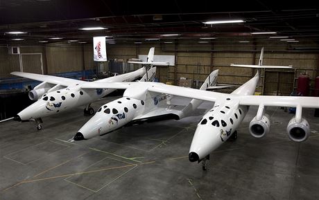 Vesmírná lo Virgin Galactic s názvem SpaceShipTwo.