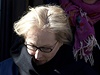 Na pohbu bylo mnoho Hoffmanových hereckých koleg, mezi nimi i Meryl Streep.