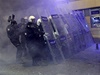 Turecká policie zasahuje pi protestech