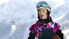 Snowboardistka árka Panochová pi tréninku slopestylu.