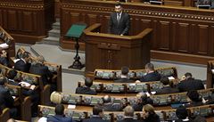 'Klauniáda' v parlamentu: Ukrajina marně čeká na reformu ústavy