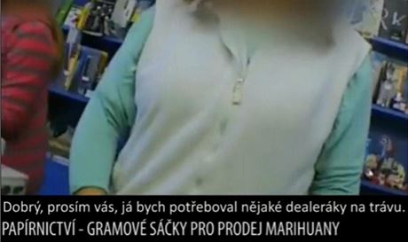 Video poízené skrytou kamerou v hobby marketech. 