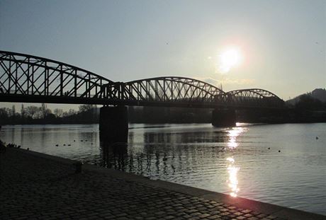 elezniní most pod Vyehradem