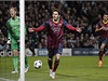 Lionel Messi slaví gól do sít Manchesteru City.