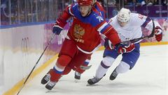 Alexej Jemelin (s pukem) a Ken Andre Olimb.