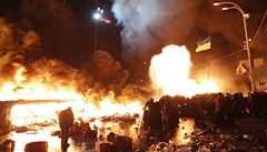 Ohniv peklo v kyjevskm centru: v hoc budov zstvali lid, mrtv hlsily ob strany