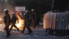 Venezuelsk krize: policie zabila trnctiletho demonstranta