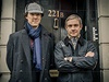  Benedict Cumberbatch (Sherlock Holmes) a Martin Freeman (John Watson),