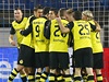 Fotbalisté Dortmundu slaví gól v síti Petrohradu