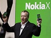éf Nokeie Stephen Elop pedstavuje novou adu telefon X s operaním systémem Android.