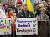 Demonstrace proti Janukovyovi ped ukrajinským konzulátem v New Yorku.