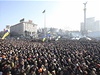 Lidé ve Lvov se shromádili na protivládní protest.