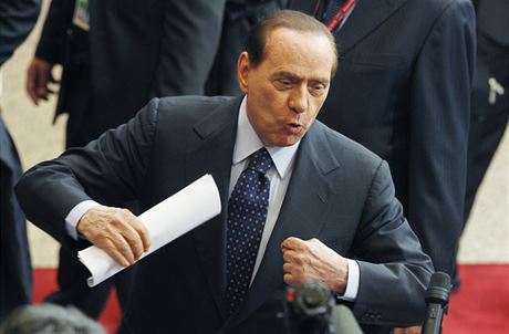 Silvio Berlusconi dle zpráv z WikiLeaks: neschopný, nezodpovdný a domýlivý nadutec.